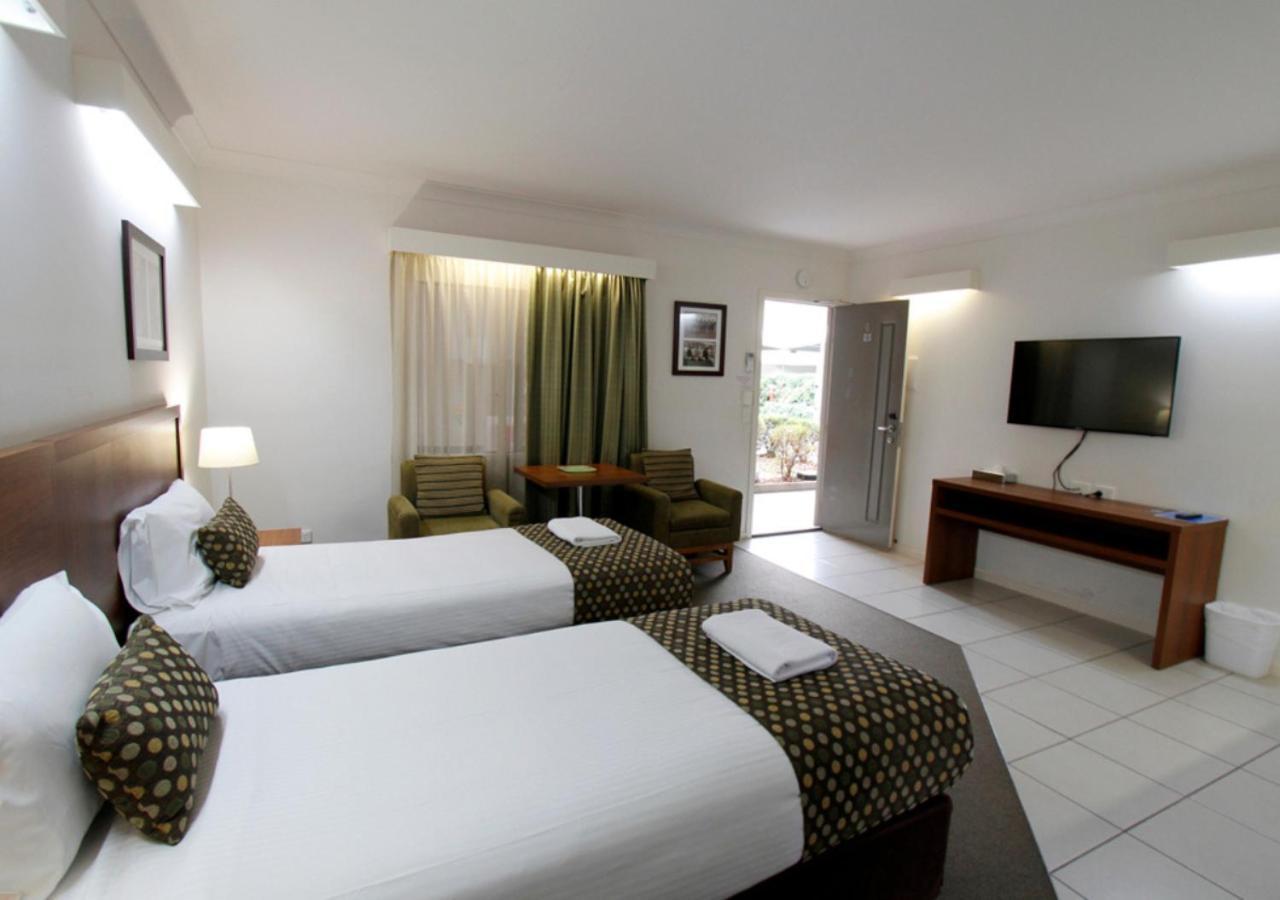 Chinchilla Downtown Motor Inn Экстерьер фото