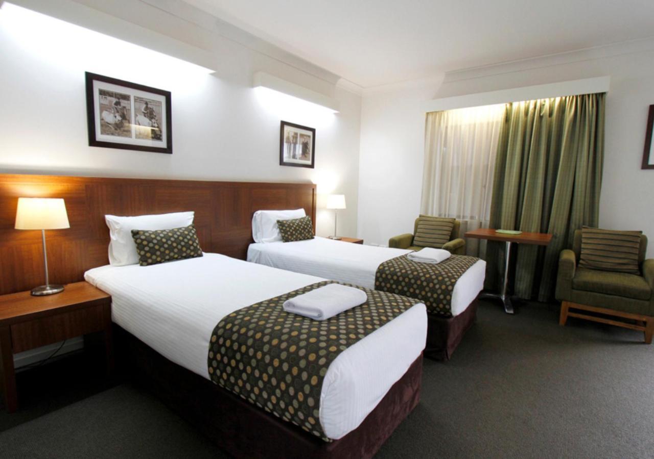 Chinchilla Downtown Motor Inn Экстерьер фото