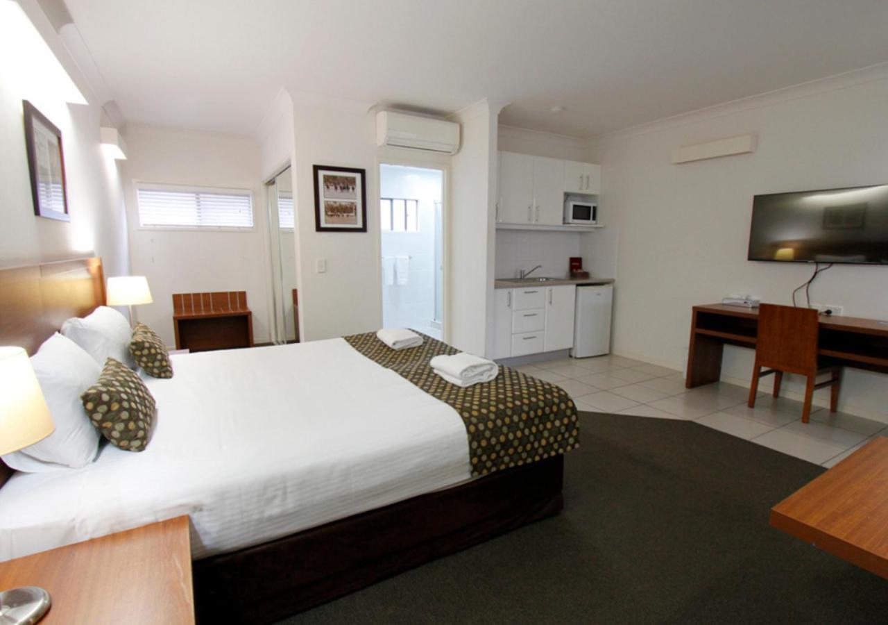 Chinchilla Downtown Motor Inn Экстерьер фото